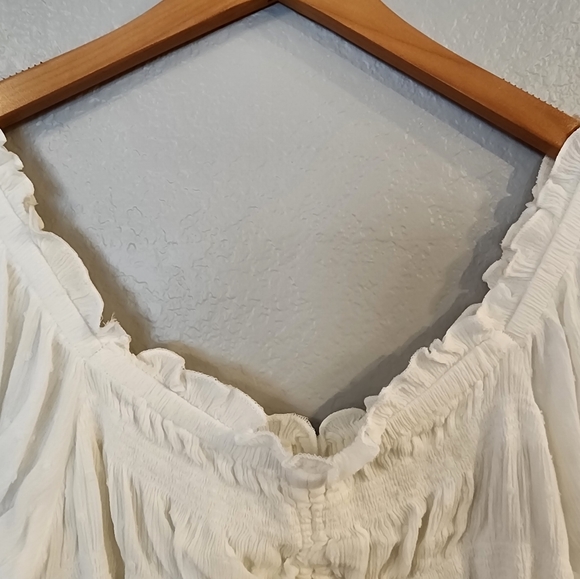 Ocean Drive Draw String Off the Shoulder Ruffle Blouse - Picture 6 of 7